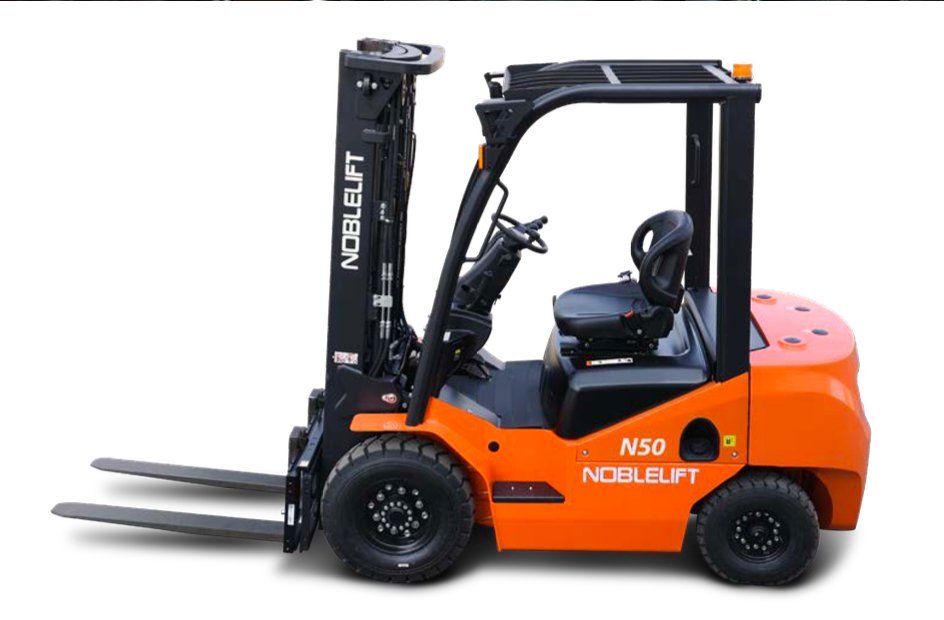 FD4P50N - 70N | 5,000 - 7,000 lbs. Capacity Diesel Pneumatic Forklift - ForkLift USA